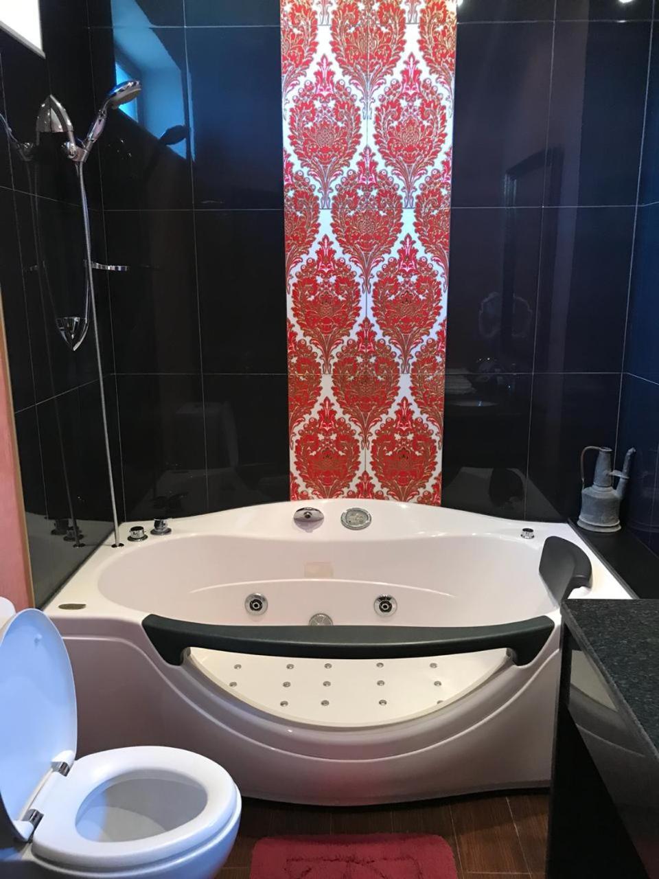 Villa Petrolea Hotel Baku Ngoại thất bức ảnh