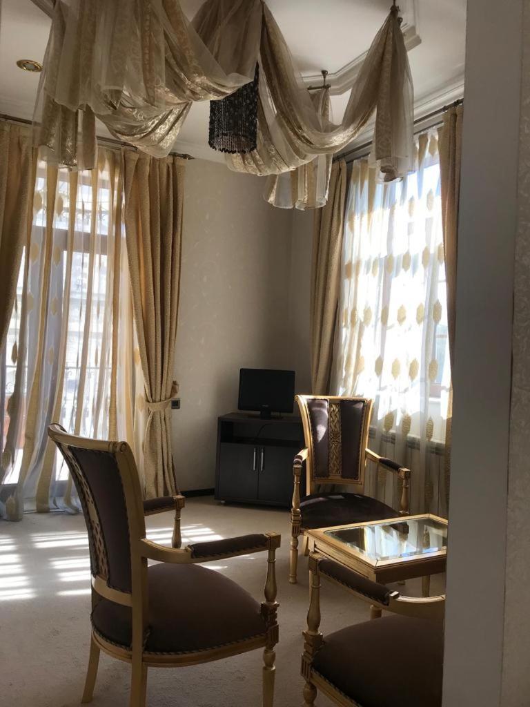 Villa Petrolea Hotel Baku Ngoại thất bức ảnh
